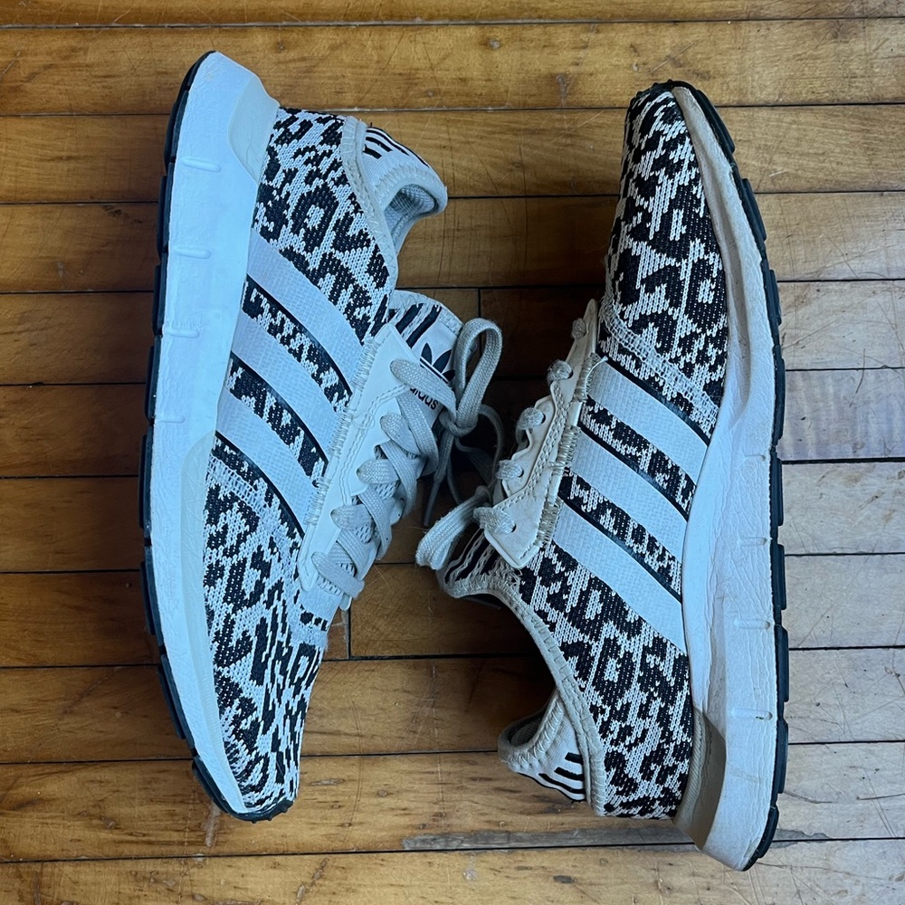 Adidas Swift Run X - leopard print